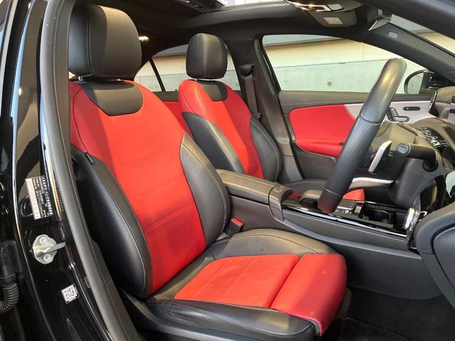 Ａクラスセダン Ａ２００ｄセダンＡＭＧレザエクスクルーシブパッケージ　パノラミックスライディングルーフ　アドバンスドパッケージ　赤黒革シート　純正ナビ　フルセグ　全周囲カメラ　シートヒーター　アダプティブクルコン　ブラインドスポットアシスト　純正１８インチＡＷ　禁煙車（8枚目）