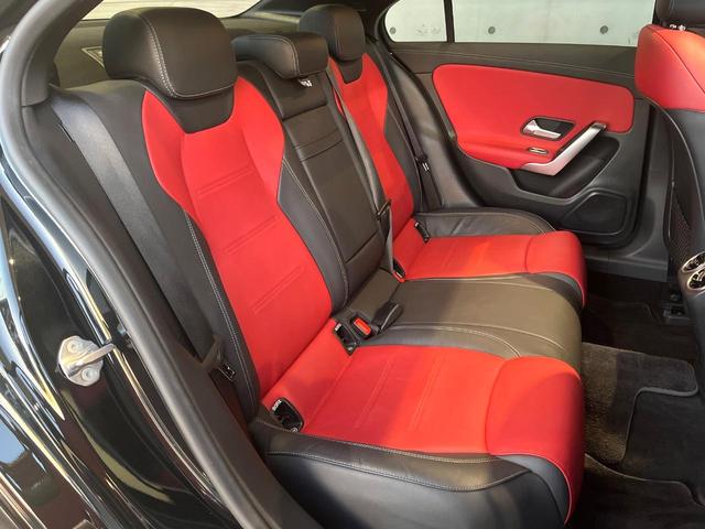 Ａクラスセダン Ａ２００ｄセダンＡＭＧレザエクスクルーシブパッケージ　パノラミックスライディングルーフ　アドバンスドパッケージ　赤黒革シート　純正ナビ　フルセグ　全周囲カメラ　シートヒーター　アダプティブクルコン　ブラインドスポットアシスト　純正１８インチＡＷ　禁煙車（9枚目）