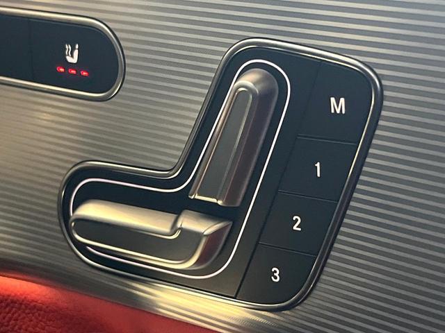 Ａクラスセダン Ａ２００ｄセダンＡＭＧレザエクスクルーシブパッケージ　パノラミックスライディングルーフ　アドバンスドパッケージ　赤黒革シート　純正ナビ　フルセグ　全周囲カメラ　シートヒーター　アダプティブクルコン　ブラインドスポットアシスト　純正１８インチＡＷ　禁煙車（24枚目）