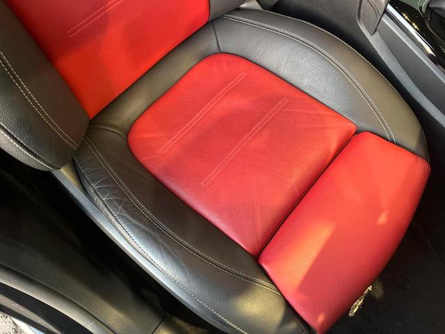 Ａクラスセダン Ａ２００ｄセダンＡＭＧレザエクスクルーシブパッケージ　パノラミックスライディングルーフ　アドバンスドパッケージ　赤黒革シート　純正ナビ　フルセグ　全周囲カメラ　シートヒーター　アダプティブクルコン　ブラインドスポットアシスト　純正１８インチＡＷ　禁煙車（38枚目）