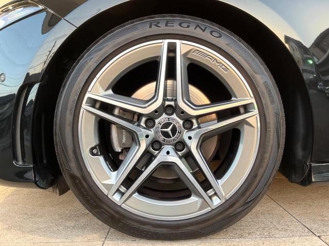 Ａクラスセダン Ａ２００ｄセダンＡＭＧレザエクスクルーシブパッケージ　パノラミックスライディングルーフ　アドバンスドパッケージ　赤黒革シート　純正ナビ　フルセグ　全周囲カメラ　シートヒーター　アダプティブクルコン　ブラインドスポットアシスト　純正１８インチＡＷ　禁煙車（47枚目）