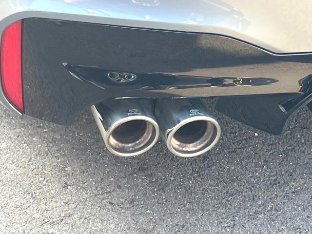 ５シリーズ ５４０ｉ　Ｍスポーツ　イノベーションパッケージ　黒革シート　全席シートヒーター　ヘッドアップディスプレイ　アダプティブクルコン　ブラインドスポットアシスト　全周囲カメラ　Ｂｌｕｅｔｏｏｔｈ　ドライビングアシストプラス　禁煙（4枚目）