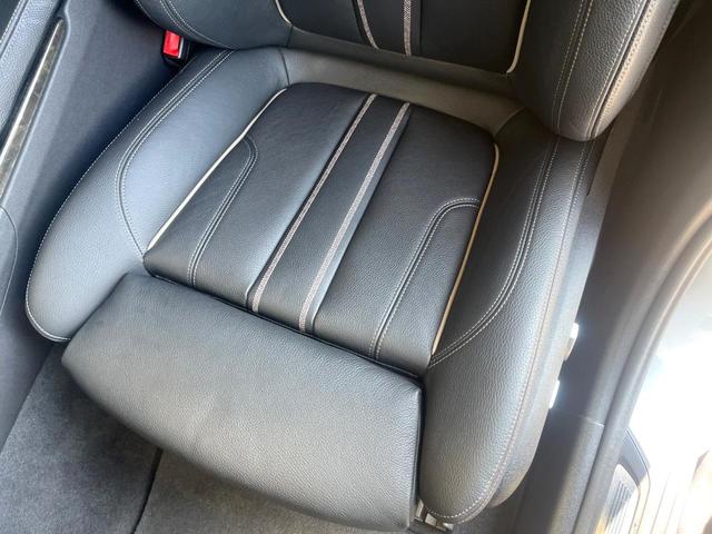 ５シリーズ ５４０ｉ　Ｍスポーツ　イノベーションパッケージ　黒革シート　全席シートヒーター　ヘッドアップディスプレイ　アダプティブクルコン　ブラインドスポットアシスト　全周囲カメラ　Ｂｌｕｅｔｏｏｔｈ　ドライビングアシストプラス　禁煙（44枚目）