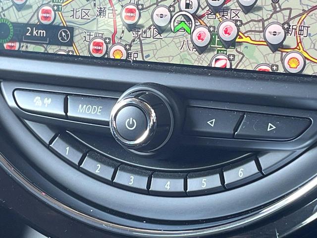 MINI クーパー ユニオンジャックテールライト カメラ/パーキングアシストパッケージ ペッパーパッケージ 純正ナビ Bluetooth LEDヘッドライト オートライト ETC 禁煙車 コンフォートアクセス(27枚目)