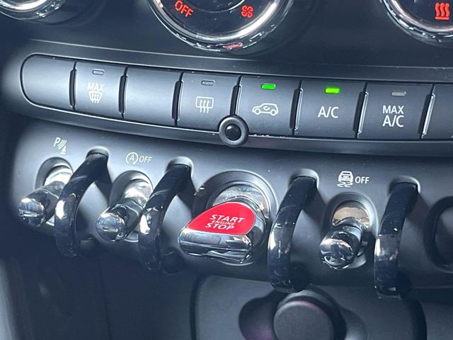 MINI クーパー ユニオンジャックテールライト カメラ/パーキングアシストパッケージ ペッパーパッケージ 純正ナビ Bluetooth LEDヘッドライト オートライト ETC 禁煙車 コンフォートアクセス(29枚目)