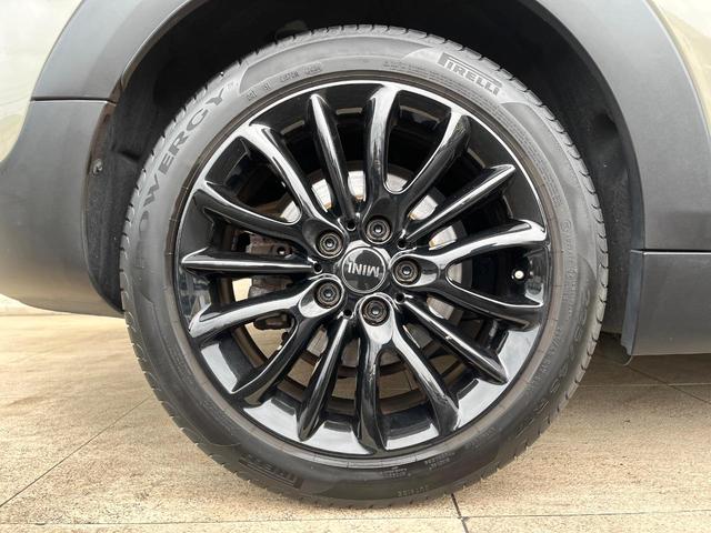 MINI クーパーD クラブマン リアビューカメラ バックソナー 禁煙車 純正ナビ フルセグ ETC Bluetooth レーダークルコン インテリジェントセーフティー デュアルオートエアコン コンフォートアクセス(28枚目)