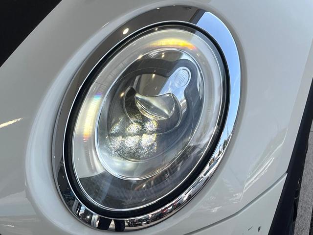 ＭＩＮＩ クーパーＳＤ　クラブマン　ペッパーパッケージ　リアビューカメラ／パークディスタンスコントロール　純正ナビ　Ｂｌｕｅｔｏｏｔｈ　ＬＥＤヘッドライト　オートライト　コンフォートアクセス　純正１７インチＡＷ　禁煙車　スポーツモード（13枚目）