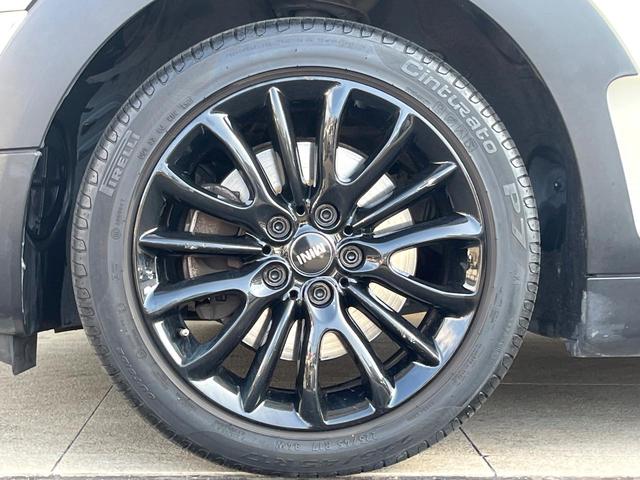 ＭＩＮＩ クーパーＳＤ　クラブマン　ペッパーパッケージ　リアビューカメラ／パークディスタンスコントロール　純正ナビ　Ｂｌｕｅｔｏｏｔｈ　ＬＥＤヘッドライト　オートライト　コンフォートアクセス　純正１７インチＡＷ　禁煙車　スポーツモード（43枚目）