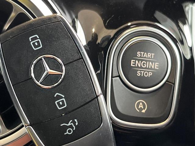 GLAクラス GLA200d 4マチック AMGライン 禁煙車 ナビゲーションパッケージ レーダーセーフティ アダプティブクルコン ブラインドスポットアシスト Bluetooth 全周囲カメラ シートヒーター マルチビームLEDヘッドライト メモリーシート(30枚目)