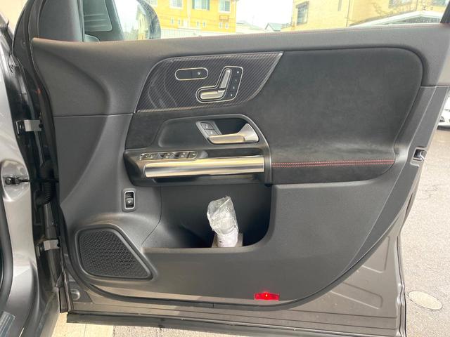 GLAクラス GLA200d 4マチック AMGライン 禁煙車 ナビゲーションパッケージ レーダーセーフティ アダプティブクルコン ブラインドスポットアシスト Bluetooth 全周囲カメラ シートヒーター マルチビームLEDヘッドライト メモリーシート(37枚目)