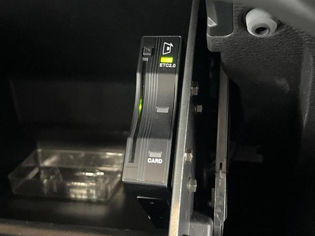 ジープ・ラングラーアンリミテッド サハラ　１オーナー　禁煙　黒革シート　ステアリング＆シートヒーター　純正ナビ　カープレイ　フルセグ　Ｂｌｕｅｔｏｏｔｈ　アダプティブクルコン　ブラインドスポットアシスト　スマートキー　純正１８インチＡＷ（37枚目）