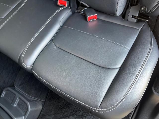 ジープ・ラングラーアンリミテッド サハラ　１オーナー　禁煙　黒革シート　ステアリング＆シートヒーター　純正ナビ　カープレイ　フルセグ　Ｂｌｕｅｔｏｏｔｈ　アダプティブクルコン　ブラインドスポットアシスト　スマートキー　純正１８インチＡＷ（52枚目）