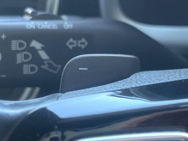 ザ・ビートル デザイン　レザーシートパッケージ　７１４ＳＤＣＷパッケージ　ＨＩＤヘッドライト　黒革シート　シートヒーター　クルコン　バックカメラ　スマートキー　Ｂｌｕｅｔｏｏｔｈ　禁煙車　オートライト　純正１６インチＡＷ（25枚目）