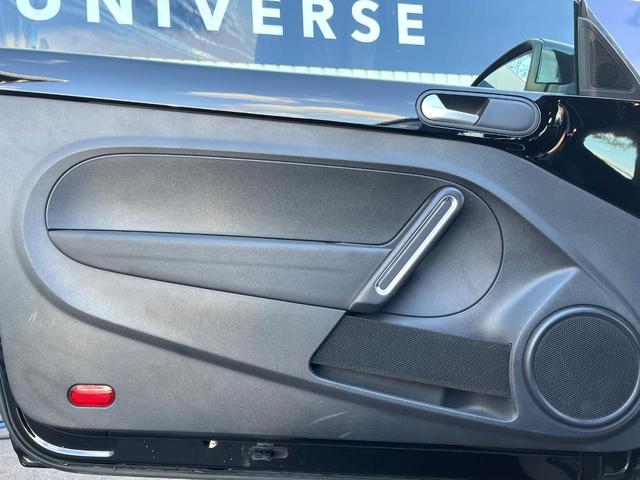 ザ・ビートル デザイン　レザーシートパッケージ　７１４ＳＤＣＷパッケージ　ＨＩＤヘッドライト　黒革シート　シートヒーター　クルコン　バックカメラ　スマートキー　Ｂｌｕｅｔｏｏｔｈ　禁煙車　オートライト　純正１６インチＡＷ（38枚目）