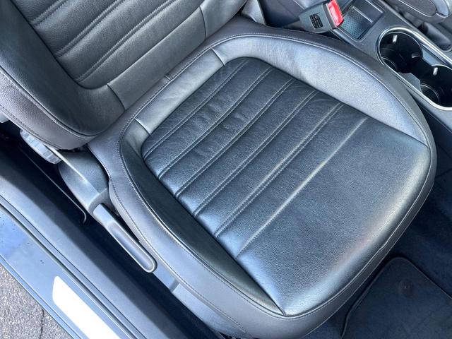 ザ・ビートル デザイン　レザーシートパッケージ　７１４ＳＤＣＷパッケージ　ＨＩＤヘッドライト　黒革シート　シートヒーター　クルコン　バックカメラ　スマートキー　Ｂｌｕｅｔｏｏｔｈ　禁煙車　オートライト　純正１６インチＡＷ（39枚目）