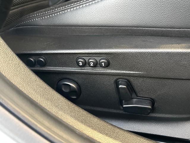 ジュリア ヴェローチェ 黒革シート アダプティブクルコン ブラインドスポットアシスト harman/kardon カープレイ バックカメラ Bluetooth ステアリング&シートヒーター スマートキー パドルシフト 禁煙車(22枚目)