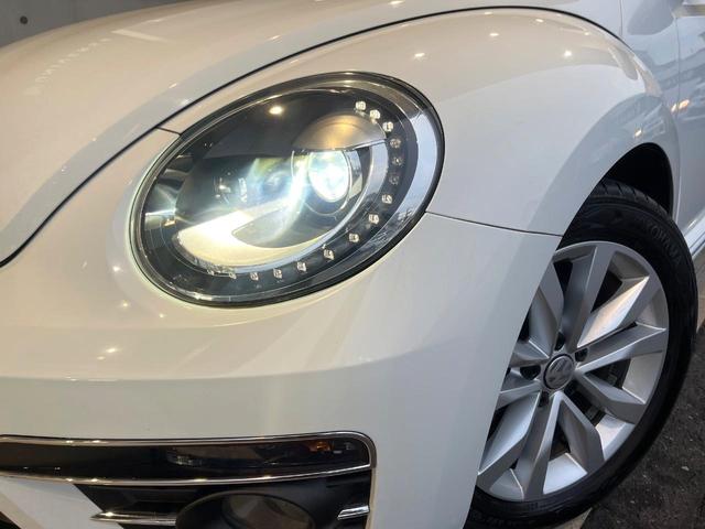 ザ・ビートル デザイン　後期型　７１６ＳＤＣＷパッケージ　ＨＩＤヘッドランプ　純正ナビ　禁煙車　バックカメラ　ＥＴＣ　Ｂｌｕｅｔｏｏｔｈ　クルーズコントロール　ブラインドスポット　スマートキー　革巻きハンドル（13枚目）