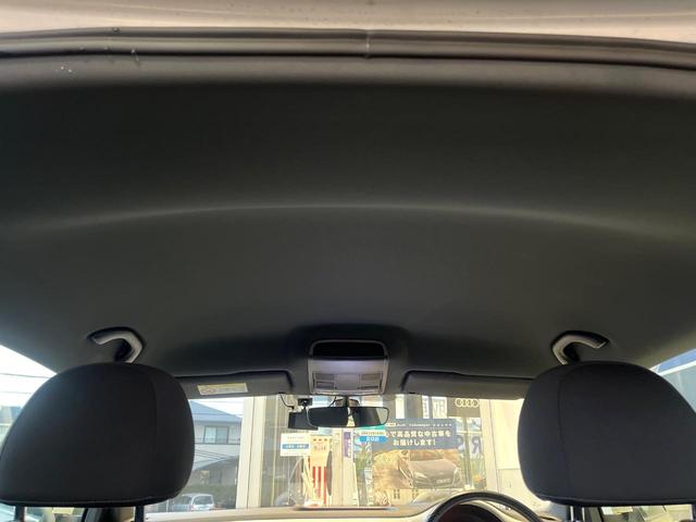 ザ・ビートル デザイン　後期型　７１６ＳＤＣＷパッケージ　ＨＩＤヘッドランプ　純正ナビ　禁煙車　バックカメラ　ＥＴＣ　Ｂｌｕｅｔｏｏｔｈ　クルーズコントロール　ブラインドスポット　スマートキー　革巻きハンドル（21枚目）