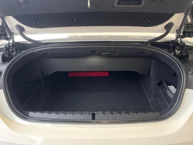 ４シリーズ ４２０ｉカブリオレ　Ｍスポーツ　コンフォートＰＫＧ　純正ナビ　禁煙車　全周囲カメラ　赤革シート　純正１８インチＡＷ　レーダークルコン　ＥＴＣ　Ｂｌｕｅｔｏｏｔｈ　ＡｐｐｐｌｅＣａｒＰｌａｙ　コンフォートアクセス　前席シートヒーター（19枚目）