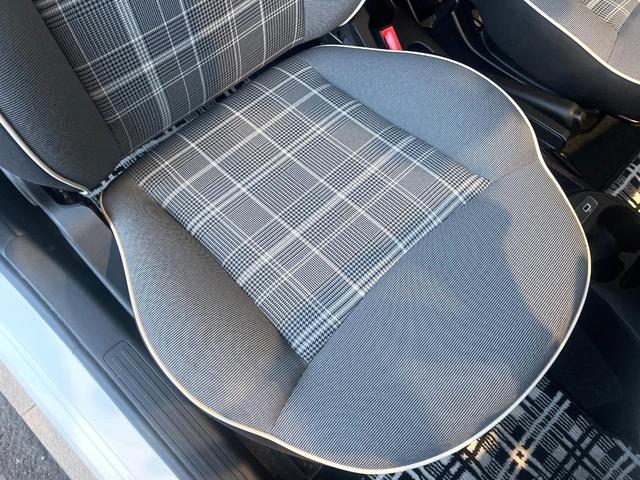 500 1.2 ポップ 禁煙車 ディスプレイオーディオ アップルカープレイ Bluetooth ハーフレザーシート アイドリングストップ キーレスキー 横滑り防止 盗難防止装置 パワーウィンドウ(29枚目)