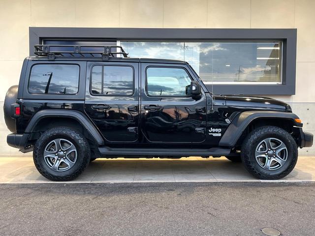 ジープ・ラングラーアンリミテッド スポーツ　１オーナー　禁煙車　ディスプレイオーディオ　ＡｐｐｐｌｅＣａｒＰｌａｙ　バックカメラ　Ｂｌｕｅｔｏｏｔｈ　クルーズコントロール　バックソナー　デュアルオートエアコン　スマートキー　革巻きハンドル（23枚目）