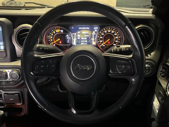 ジープ・ラングラーアンリミテッド スポーツ　１オーナー　禁煙車　ディスプレイオーディオ　ＡｐｐｐｌｅＣａｒＰｌａｙ　バックカメラ　Ｂｌｕｅｔｏｏｔｈ　クルーズコントロール　バックソナー　デュアルオートエアコン　スマートキー　革巻きハンドル（54枚目）