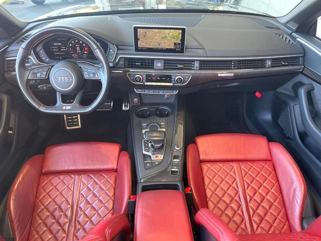 Ｓ５カブリオレ ベースグレード　レザーパッケージ　バーチャルコックピット　Ｂａｎｇ／Ｏｌｕｆｓｅｎ　赤黒革シート　アダプティブクルコン　ブラインドスポットアシスト　純正ナビ　バックカメラ　シートヒーター　オートホールド　禁煙車（2枚目）