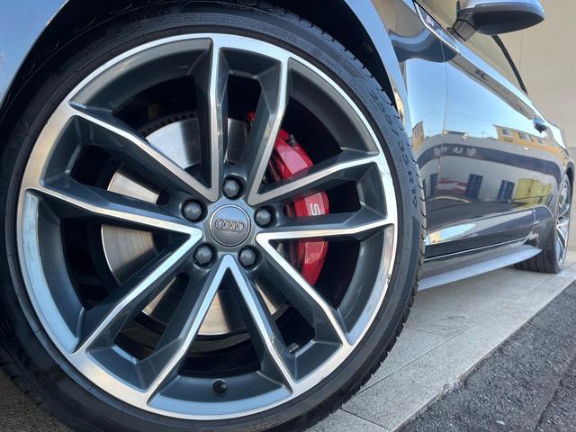 Ｓ５カブリオレ ベースグレード　レザーパッケージ　バーチャルコックピット　Ｂａｎｇ／Ｏｌｕｆｓｅｎ　赤黒革シート　アダプティブクルコン　ブラインドスポットアシスト　純正ナビ　バックカメラ　シートヒーター　オートホールド　禁煙車（14枚目）