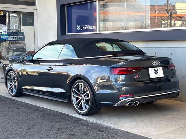 Ｓ５カブリオレ ベースグレード　レザーパッケージ　バーチャルコックピット　Ｂａｎｇ／Ｏｌｕｆｓｅｎ　赤黒革シート　アダプティブクルコン　ブラインドスポットアシスト　純正ナビ　バックカメラ　シートヒーター　オートホールド　禁煙車（18枚目）