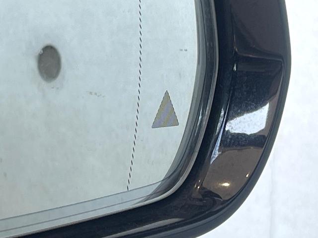 Ｅクラス Ｅ２２０ｄ　アバンギャルド　スポーツ　レザーパッケージ　黒革シート　純正ナビ　カープレイ　全周囲カメラ　アダプティブクルコン　ブラインドスポットアシスト　Ｂｕｒｍｅｓｔｅｒサラウンドシステム　全席シートヒーター　レーダーセーフティ　禁煙車（21枚目）