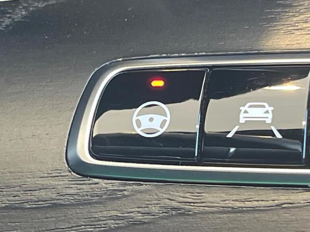 Ｅクラス Ｅ２２０ｄ　アバンギャルド　スポーツ　レザーパッケージ　黒革シート　純正ナビ　カープレイ　全周囲カメラ　アダプティブクルコン　ブラインドスポットアシスト　Ｂｕｒｍｅｓｔｅｒサラウンドシステム　全席シートヒーター　レーダーセーフティ　禁煙車（26枚目）