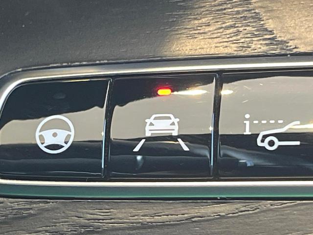 Ｅクラス Ｅ２２０ｄ　アバンギャルド　スポーツ　レザーパッケージ　黒革シート　純正ナビ　カープレイ　全周囲カメラ　アダプティブクルコン　ブラインドスポットアシスト　Ｂｕｒｍｅｓｔｅｒサラウンドシステム　全席シートヒーター　レーダーセーフティ　禁煙車（27枚目）