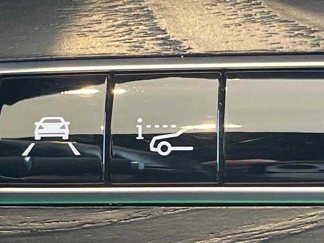 Ｅクラス Ｅ２２０ｄ　アバンギャルド　スポーツ　レザーパッケージ　黒革シート　純正ナビ　カープレイ　全周囲カメラ　アダプティブクルコン　ブラインドスポットアシスト　Ｂｕｒｍｅｓｔｅｒサラウンドシステム　全席シートヒーター　レーダーセーフティ　禁煙車（28枚目）