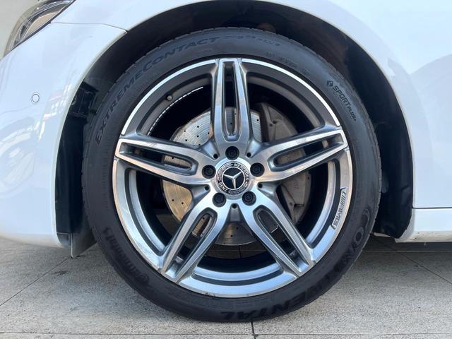 Ｅクラス Ｅ２２０ｄ　アバンギャルド　スポーツ　レザーパッケージ　黒革シート　純正ナビ　カープレイ　全周囲カメラ　アダプティブクルコン　ブラインドスポットアシスト　Ｂｕｒｍｅｓｔｅｒサラウンドシステム　全席シートヒーター　レーダーセーフティ　禁煙車（55枚目）