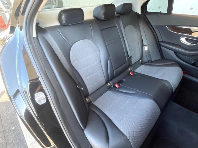 Ｃクラス Ｃ２００アバンギャルド　レーダーセーフティパッケージ　ベーシックパッケージ　純正ナビ　バックカメラ　Ｂｌｕｅｔｏｏｔｈ　フルセグ　キーレスゴー　シートヒーター　アダプティブクルコン　ブラインドスポットアシスト　パドルシフト（9枚目）