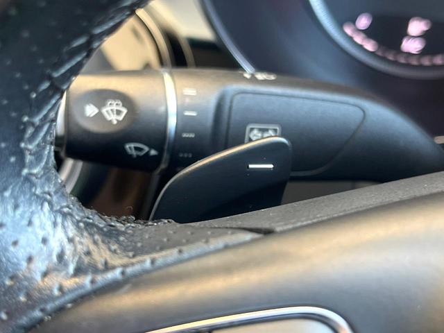 Ｃクラス Ｃ２００アバンギャルド　レーダーセーフティパッケージ　ベーシックパッケージ　純正ナビ　バックカメラ　Ｂｌｕｅｔｏｏｔｈ　フルセグ　キーレスゴー　シートヒーター　アダプティブクルコン　ブラインドスポットアシスト　パドルシフト（29枚目）