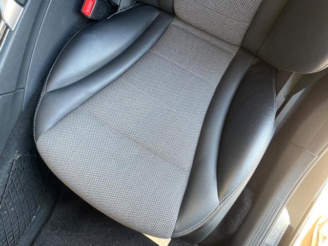 Ｃクラス Ｃ２００アバンギャルド　レーダーセーフティパッケージ　ベーシックパッケージ　純正ナビ　バックカメラ　Ｂｌｕｅｔｏｏｔｈ　フルセグ　キーレスゴー　シートヒーター　アダプティブクルコン　ブラインドスポットアシスト　パドルシフト（42枚目）