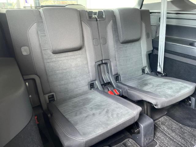 ゴルフトゥーラン TDI ハイライン DiscoverPro テクノロジーパッケージ カープレイ フルセグ バックカメラ シートヒーター アダプティブクルコン ブラインドスポットアシスト パワーバックドア 禁煙車 スマートキー 7人乗り(10枚目)