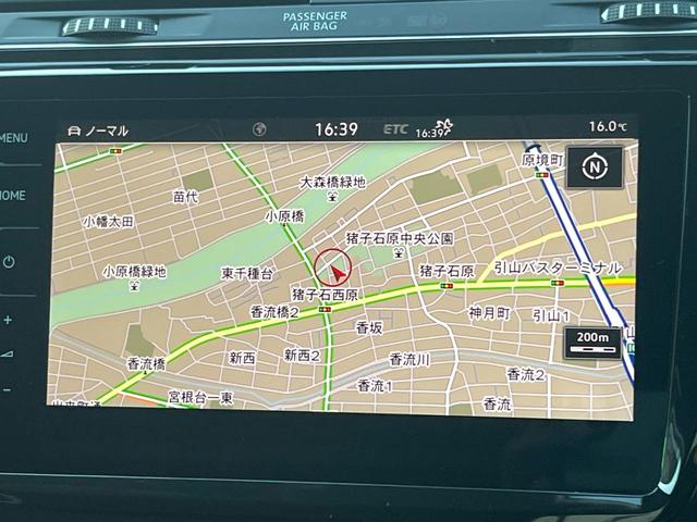 ゴルフトゥーラン TDI ハイライン DiscoverPro テクノロジーパッケージ カープレイ フルセグ バックカメラ シートヒーター アダプティブクルコン ブラインドスポットアシスト パワーバックドア 禁煙車 スマートキー 7人乗り(39枚目)