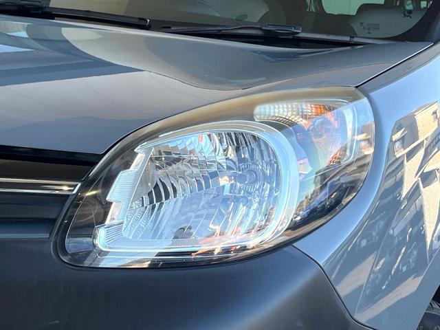 ●ヘッドライト：ヘッドライトは黄ばみも少なく、綺麗な状態を保っております。黄ばみ防止のレンズコーティングの施工も可能でございます。