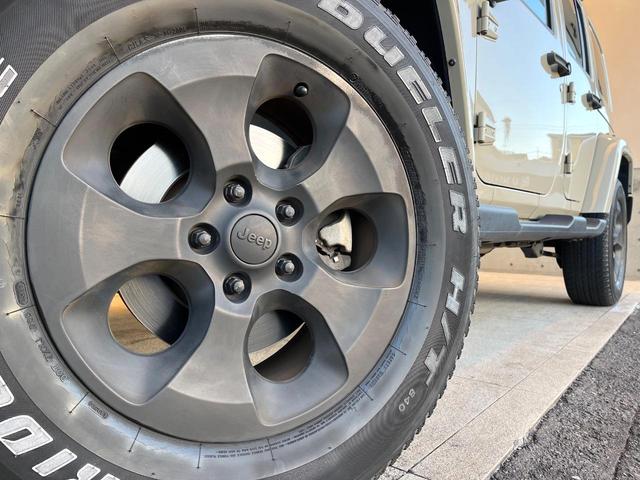 ジープ・ラングラーアンリミテッド サハラ 黒革シート ALPINE製BIGX9型ナビ バックカメラ フルセグ Bluetooh クルーズコントロール オートライト ALPINEオーディオシステム 純正18インチAW ダウンヒルアシスト 禁煙車(13枚目)