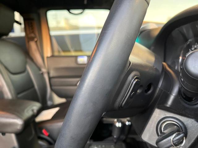 ジープ・ラングラーアンリミテッド サハラ 黒革シート ALPINE製BIGX9型ナビ バックカメラ フルセグ Bluetooh クルーズコントロール オートライト ALPINEオーディオシステム 純正18インチAW ダウンヒルアシスト 禁煙車(21枚目)