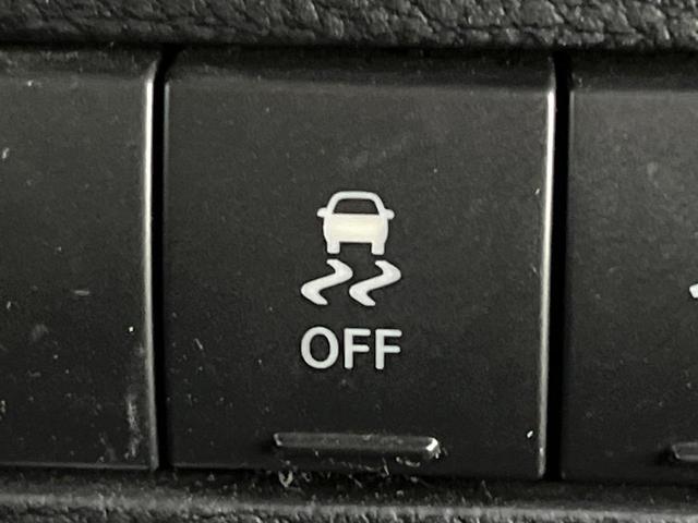 ジープ・ラングラーアンリミテッド サハラ 黒革シート ALPINE製BIGX9型ナビ バックカメラ フルセグ Bluetooh クルーズコントロール オートライト ALPINEオーディオシステム 純正18インチAW ダウンヒルアシスト 禁煙車(24枚目)