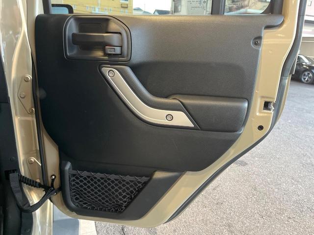 ジープ・ラングラーアンリミテッド サハラ 黒革シート ALPINE製BIGX9型ナビ バックカメラ フルセグ Bluetooh クルーズコントロール オートライト ALPINEオーディオシステム 純正18インチAW ダウンヒルアシスト 禁煙車(38枚目)