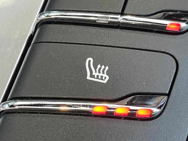 マカン マカン　１オーナー　禁煙車　パノラミックサンルーフ　ベージュ革シート　スポーツクロノパッケージ　２１インチＲＳスパイダーデザインＡＷ　アダプティブクルコン　ブラインドスポットアシスト　カープレイ　純正ナビ（37枚目）