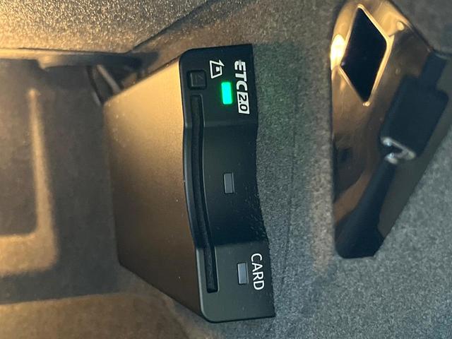 マカン マカン　１オーナー　禁煙車　パノラミックサンルーフ　ベージュ革シート　スポーツクロノパッケージ　２１インチＲＳスパイダーデザインＡＷ　アダプティブクルコン　ブラインドスポットアシスト　カープレイ　純正ナビ（44枚目）