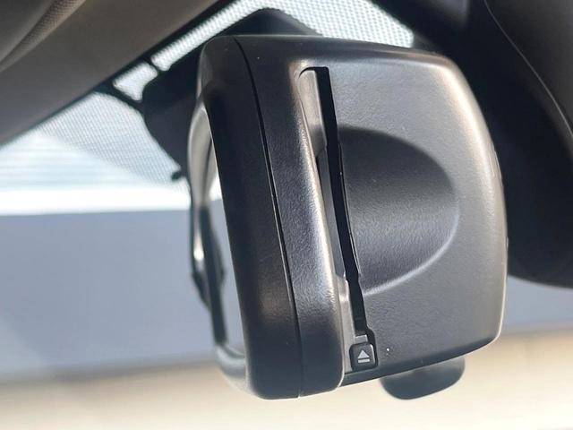 ＭＩＮＩ クーパーＳ　クラブマン　クロスパンチ入革シートセット　ペッパーＰＫＧ　純正１８インチＡＷ　ＬＥＤヘッドライト　純正ナビ　リアビューカメラ　禁煙車　ＥＴＣ　クルーズコントロール　コンフォートアクセス　前席シートヒーター（7枚目）