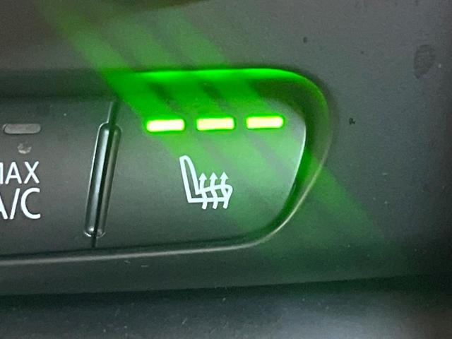 ＭＩＮＩ クーパーＳ　クラブマン　クロスパンチ入革シートセット　ペッパーＰＫＧ　純正１８インチＡＷ　ＬＥＤヘッドライト　純正ナビ　リアビューカメラ　禁煙車　ＥＴＣ　クルーズコントロール　コンフォートアクセス　前席シートヒーター（8枚目）