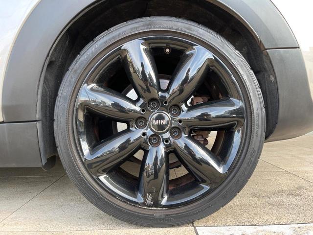 ＭＩＮＩ クーパーＳ　クラブマン　クロスパンチ入革シートセット　ペッパーＰＫＧ　純正１８インチＡＷ　ＬＥＤヘッドライト　純正ナビ　リアビューカメラ　禁煙車　ＥＴＣ　クルーズコントロール　コンフォートアクセス　前席シートヒーター（26枚目）
