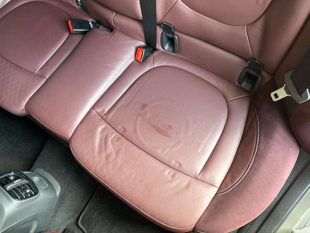 ＭＩＮＩ クーパーＳ　クラブマン　クロスパンチ入革シートセット　ペッパーＰＫＧ　純正１８インチＡＷ　ＬＥＤヘッドライト　純正ナビ　リアビューカメラ　禁煙車　ＥＴＣ　クルーズコントロール　コンフォートアクセス　前席シートヒーター（35枚目）